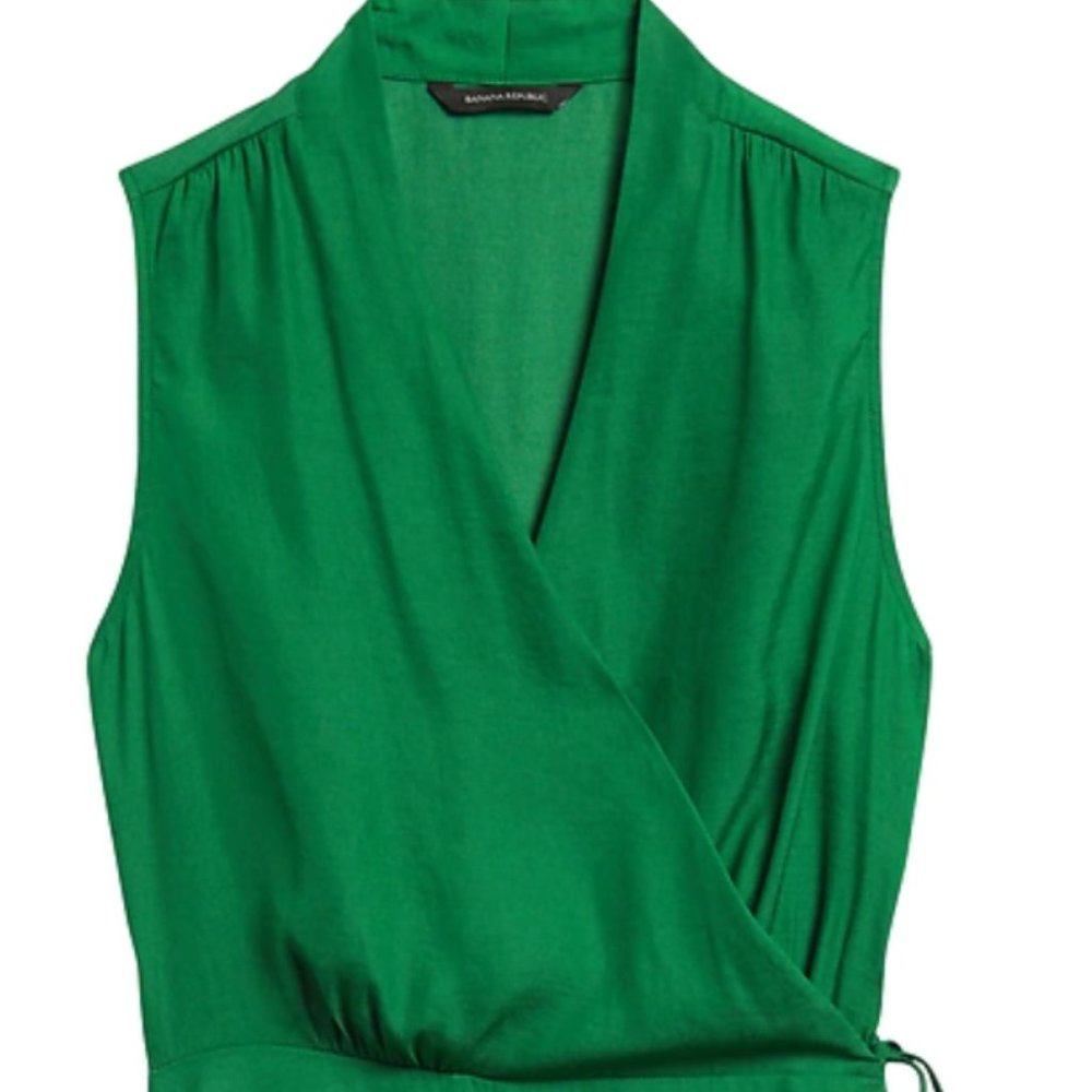 NWT banana republic wrap top Green